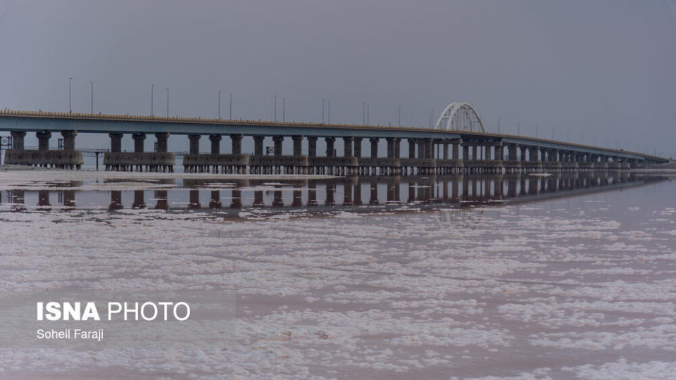 دریاچه ارومیه در آستانه خشکی کامل