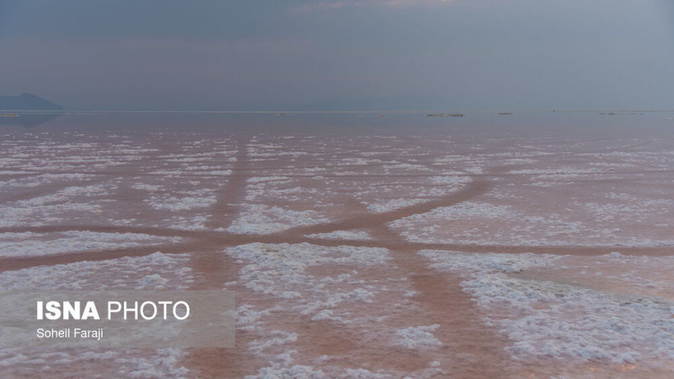 دریاچه ارومیه در آستانه خشکی کامل