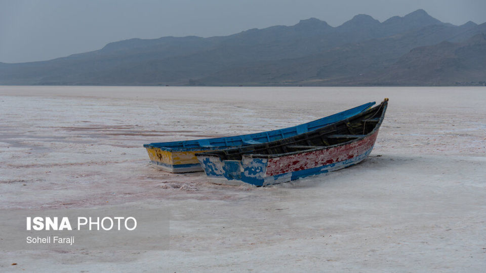 دریاچه ارومیه در آستانه خشکی کامل