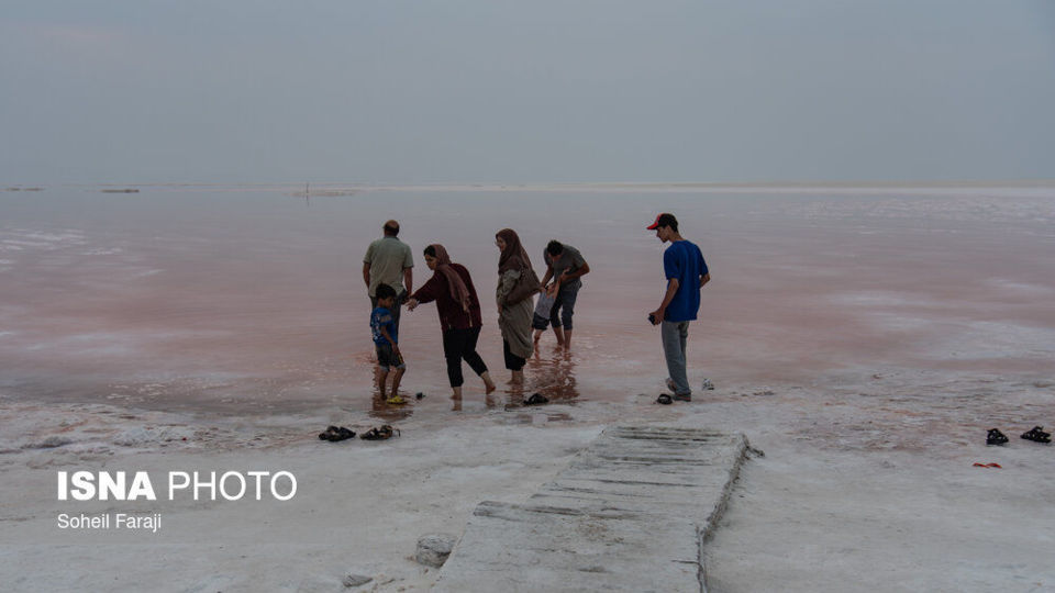 دریاچه ارومیه در آستانه خشکی کامل