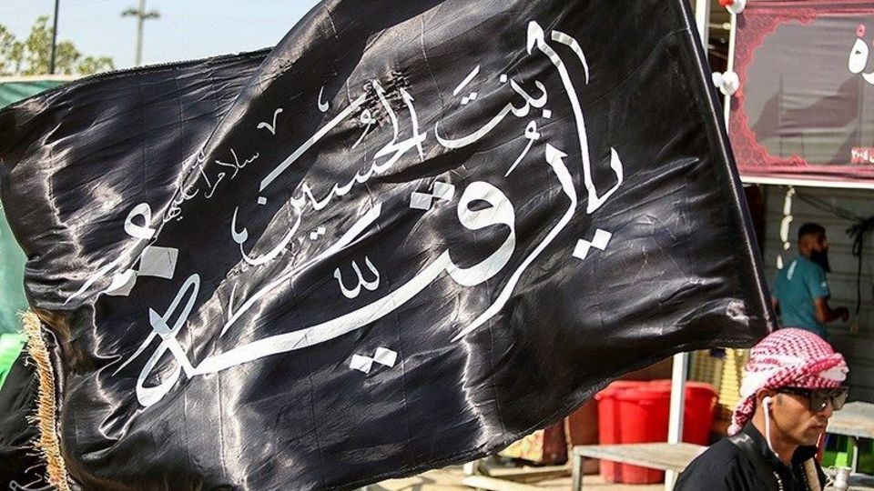  پیاده‌روی زائران اربعین حسینی در مسیر دیوانیه به کربلا