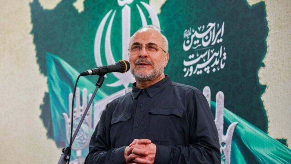 قالیباف: اجازه ندهیم عدهای با عملکرد خود انسجام مردم را تضعیف کنند قالیباف: اجازه ندهیم عدهای با عملکرد خود انسجام مردم را تضعیف کنند