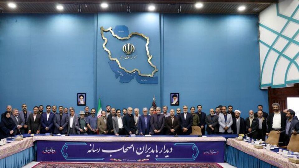 پزشکیان: دولت هیچ اقدامی خلاف نظر رهبری انجام نخواهد داد پزشکیان: دولت هیچ اقدامی خلاف نظر رهبری انجام نخواهد داد