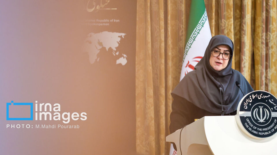 مهاجرانی: حذف چهار صفر از پول ملی در هیات دولت تصویب شد مهاجرانی: حذف چهار صفر از پول ملی در هیات دولت تصویب شد