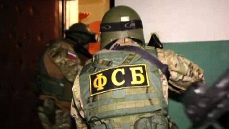 ترور یک افسر بلندپایه خنثی شد | ۶۰ کیلوگرم مواد منفجره در یک خودرو ترور یک افسر بلندپایه خنثی شد | ۶۰ کیلوگرم مواد منفجره در یک خودرو