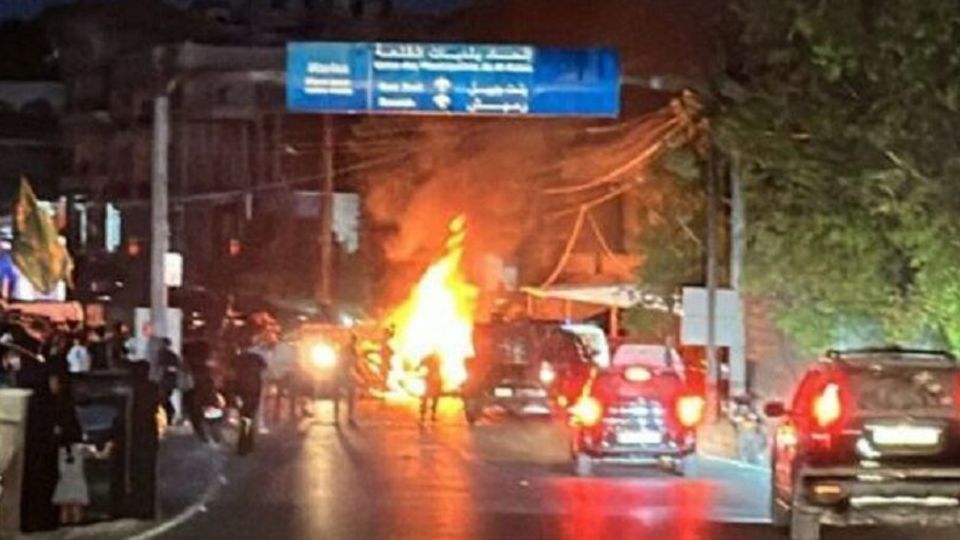 حمله پهپادی ارتش رژیم صهیونیستی به یک خودرو در جنوب لبنان حمله پهپادی ارتش رژیم صهیونیستی به یک خودرو در جنوب لبنان