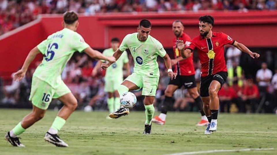 شروع قدرتمندانه بارسلونا در لالیگا با گل جنجالی شروع قدرتمندانه بارسلونا در لالیگا با گل جنجالی