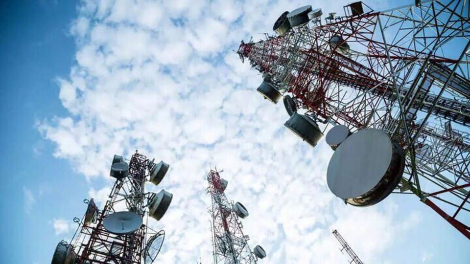 کاهش کیفیت پوشش ارتباطی با جمع آوری بیش از ۸۰۰ سایت اپراتورها کاهش کیفیت پوشش ارتباطی با جمع آوری بیش از ۸۰۰ سایت اپراتورها