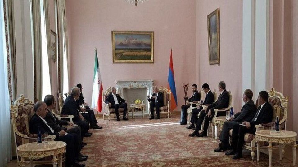 پزشکیان: توافقات بسیار راهگشا در جریان سفر به ارمنستان حاصل شد پزشکیان: توافقات بسیار راهگشا در جریان سفر به ارمنستان حاصل شد