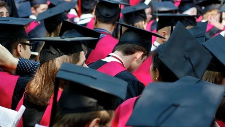 لغو بیش از ۶ هزار روادید دانشجویی؛ فشار فزاینده دولت ترامپ به دانشجویان خارجی لغو بیش از ۶ هزار روادید دانشجویی؛ فشار فزاینده دولت ترامپ به دانشجویان خارجی