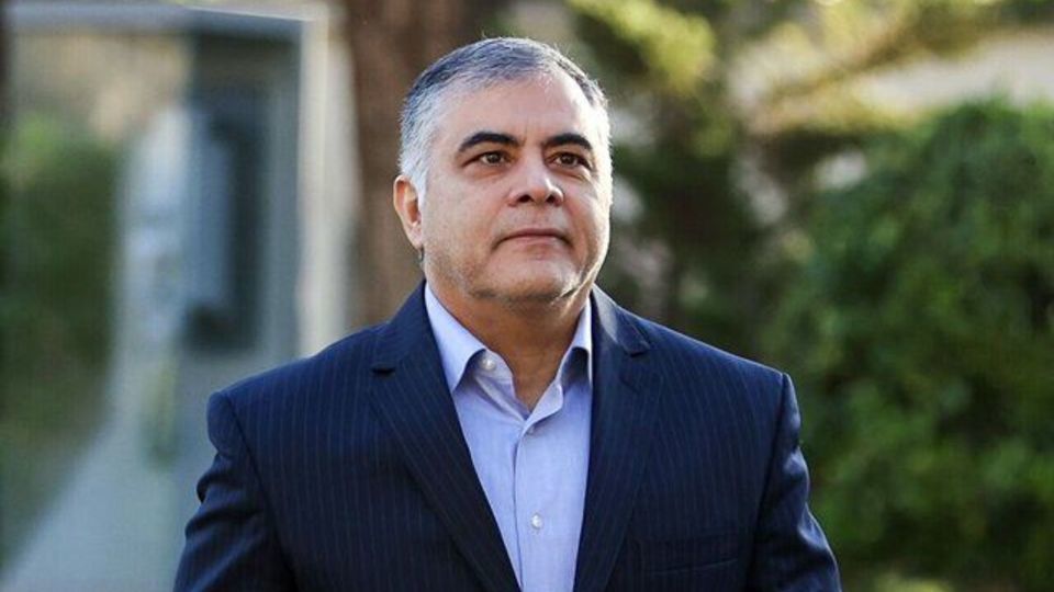 وزیر نفت: بنزین ویژه وارداتی تاثیری بر سهمیهها و قیمت آن ندارد وزیر نفت: بنزین ویژه وارداتی تاثیری بر سهمیهها و قیمت آن ندارد