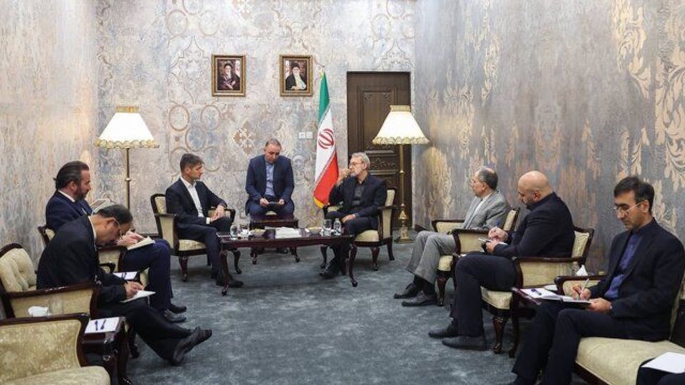 رایزنی لاریجانی و مشاور امنیت ملی سوئیس درباره موضوع هستهای رایزنی لاریجانی و مشاور امنیت ملی سوئیس درباره موضوع هستهای