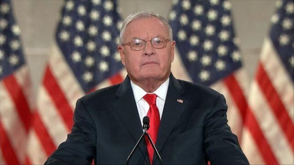 فحاشی فرستاده ترامپ خطاب به منتقدان نشست با پوتین: خفه شوید و یک گوشه بنشینید! فحاشی فرستاده ترامپ خطاب به منتقدان نشست با پوتین: خفه شوید و یک گوشه بنشینید!