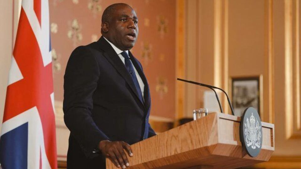 روایت لمی از گفتوگوی اروپاییها با عراقچی درباره برنامه هستهای ایران روایت لمی از گفتوگوی اروپاییها با عراقچی درباره برنامه هستهای ایران