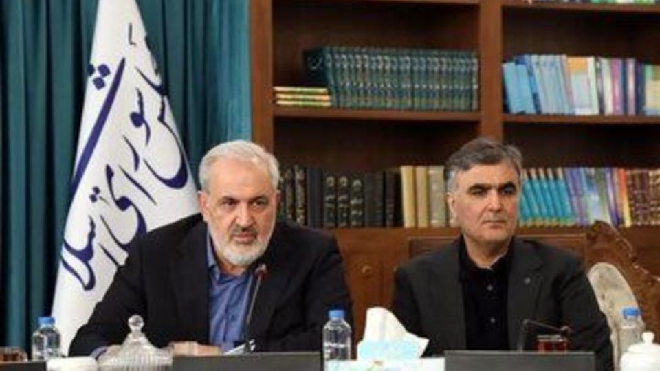 شنیده ها از تغییر در تیم اقتصادی دولت/ خداحافظی فرزین و علی آبادی از دولت؟/ دلایل جدایی احتمالی هر کدام چیست؟ شنیده ها از تغییر در تیم اقتصادی دولت/ خداحافظی فرزین و علی آبادی از دولت؟/ دلایل جدایی احتمالی هر کدام چیست؟