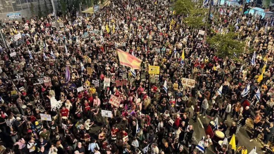 تداوم اعتراضات گسترده علیه کابینه نتانیاهو تداوم اعتراضات گسترده علیه کابینه نتانیاهو