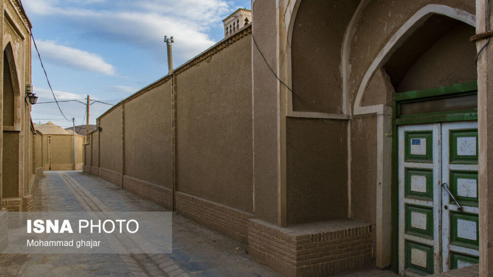 روستای تاریخی «جزین» | روستایی با کوچههای خشتی و بادگیرهای صفوی روستای تاریخی «جزین» | روستایی با کوچههای خشتی و بادگیرهای صفوی
