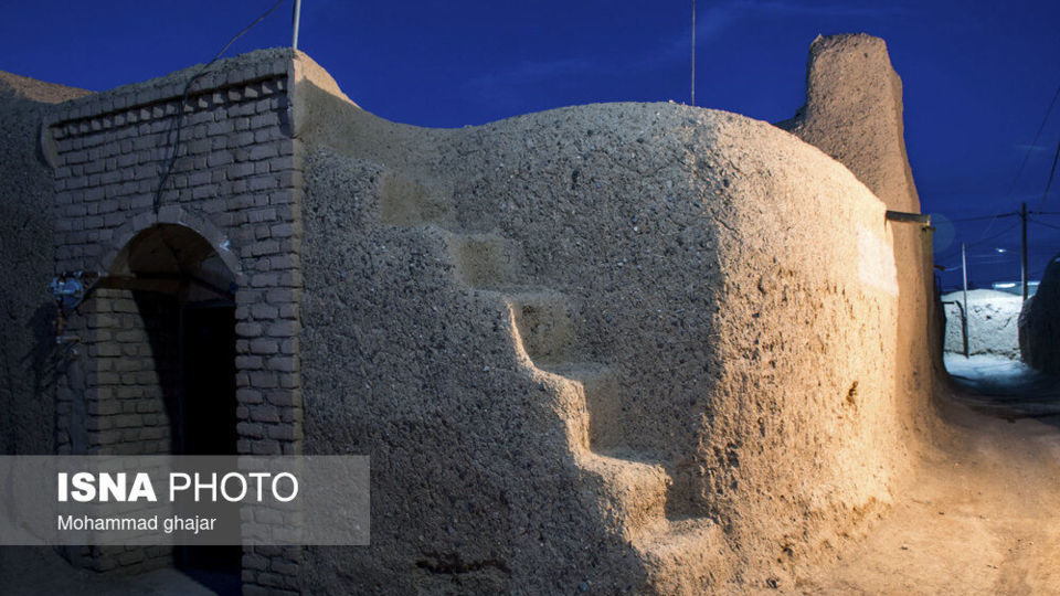 روستای تاریخی «جزین» | روستایی با کوچههای خشتی و بادگیرهای صفوی روستای تاریخی «جزین» | روستایی با کوچههای خشتی و بادگیرهای صفوی