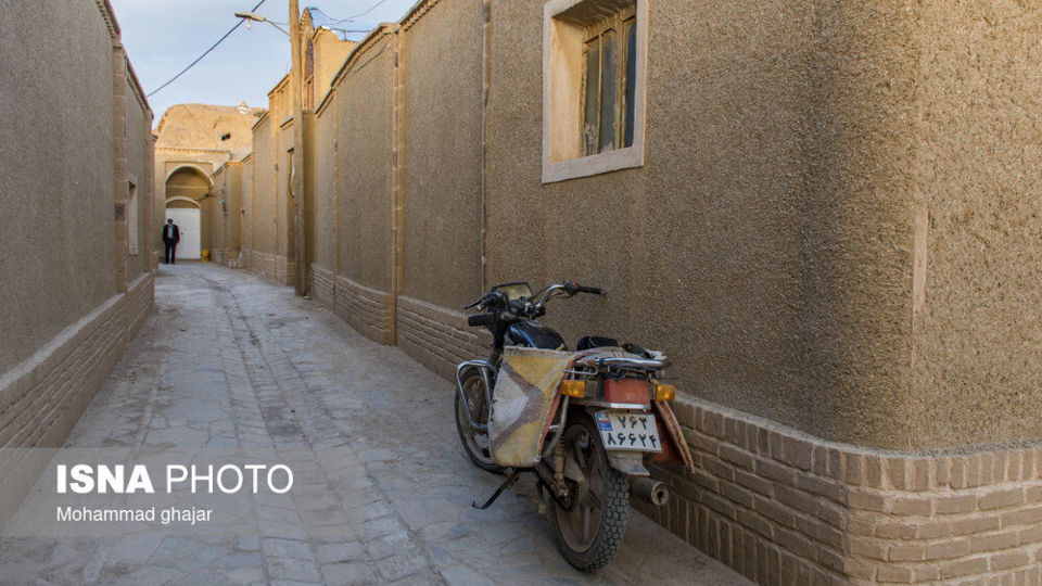 روستای تاریخی «جزین» | روستایی با کوچههای خشتی و بادگیرهای صفوی روستای تاریخی «جزین» | روستایی با کوچههای خشتی و بادگیرهای صفوی