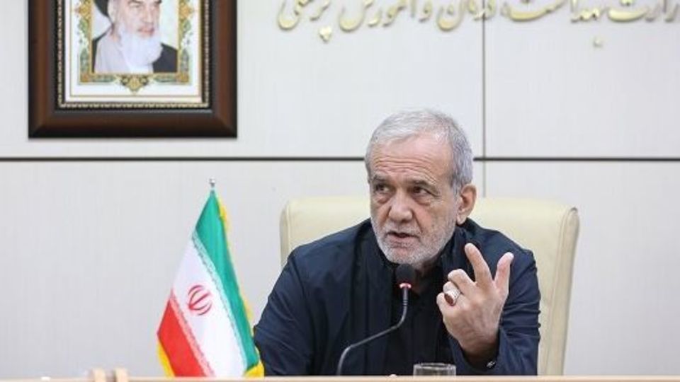 پزشکیان: تسریع در اجرای طرحهای تولیدی و رونق بازار ضروری است پزشکیان: تسریع در اجرای طرحهای تولیدی و رونق بازار ضروری است