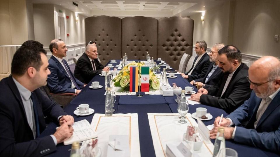 لاریجانی: امضای سند جامع روابط راهبردی میان ایران و ارمنستان امری لازم و حیاتی است لاریجانی: امضای سند جامع روابط راهبردی میان ایران و ارمنستان امری لازم و حیاتی است