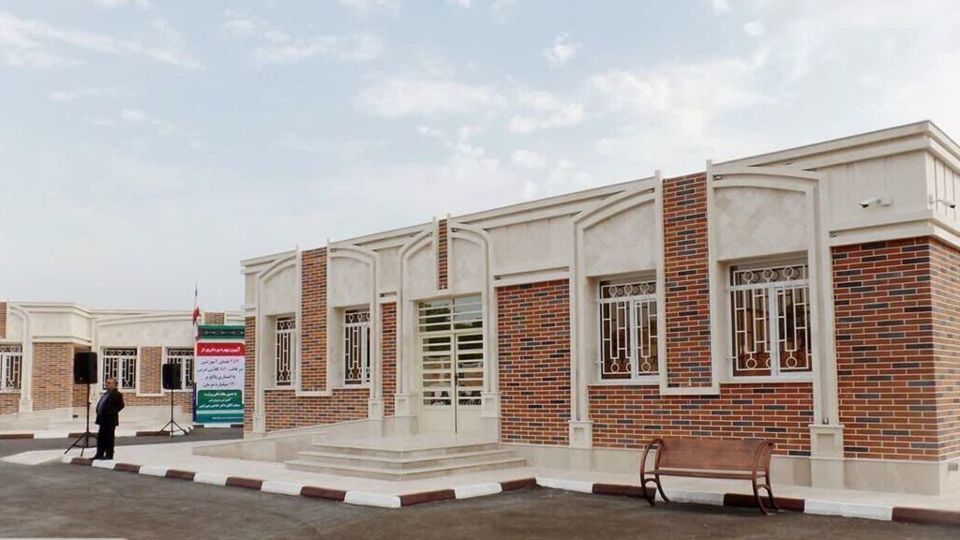 بهره برداری از ۲ هزار و ۴۰۰ مدرسه در کشور بهره برداری از ۲ هزار و ۴۰۰ مدرسه در کشور