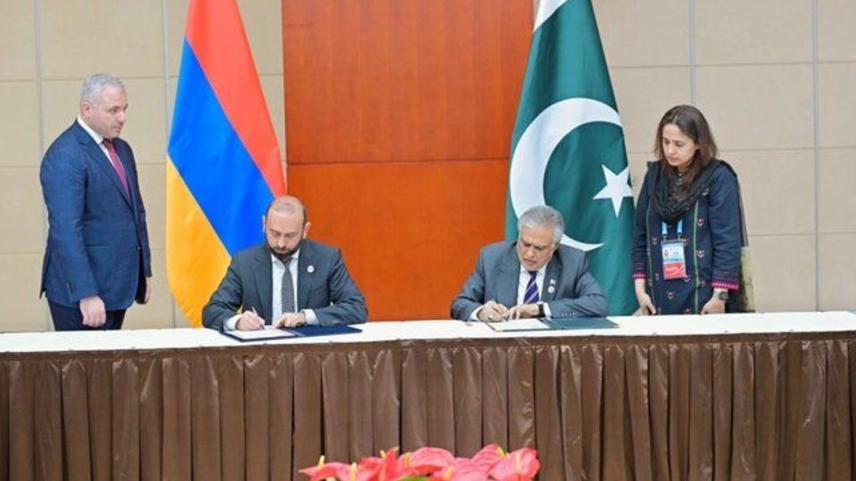 بیانیه مشترک میان پاکستان و ارمنستان برای آغاز روابط دیپلماتیک بیانیه مشترک میان پاکستان و ارمنستان برای آغاز روابط دیپلماتیک