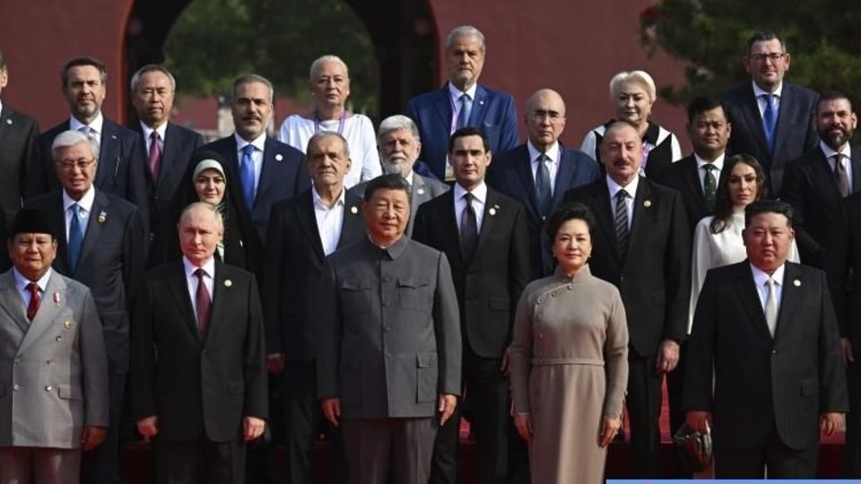 مراسم رژه نیروهای مسلح چین به مناسبت هشتادمین سال پایان جنگ جهانی مراسم رژه نیروهای مسلح چین به مناسبت هشتادمین سال پایان جنگ جهانی