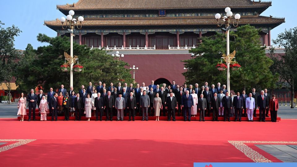 مراسم رژه نیروهای مسلح چین به مناسبت هشتادمین سال پایان جنگ جهانی مراسم رژه نیروهای مسلح چین به مناسبت هشتادمین سال پایان جنگ جهانی