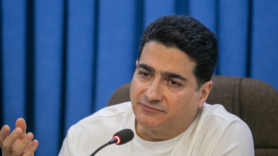 همایون شجریان لغو کنسرت میدان آزادی را تایید کرد همایون شجریان لغو کنسرت میدان آزادی را تایید کرد