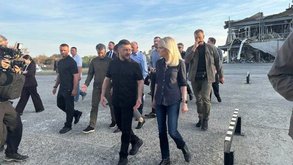 زلنسکی : پوتین به کییف بیاید زلنسکی : پوتین به کییف بیاید