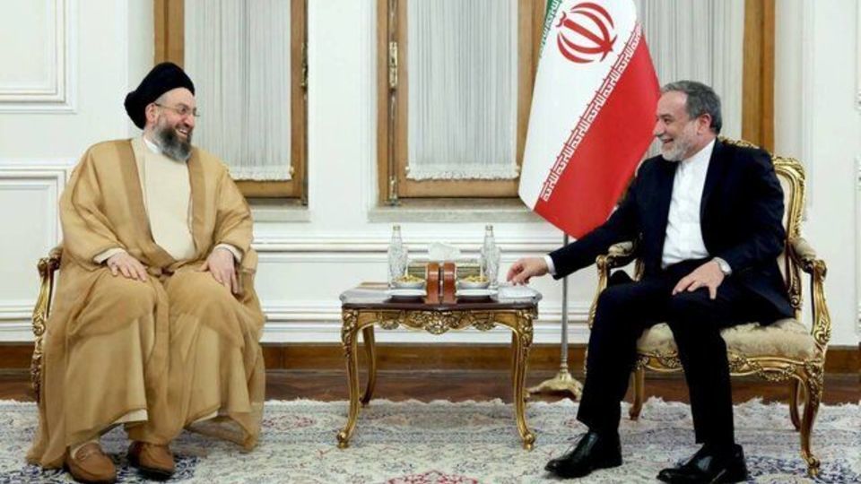 تأکید حکیم و عراقچی بر تقویت همکاریهای دوجانبه و پایبندی به توافق امنیتی عراق و ایران تأکید حکیم و عراقچی بر تقویت همکاریهای دوجانبه و پایبندی به توافق امنیتی عراق و ایران