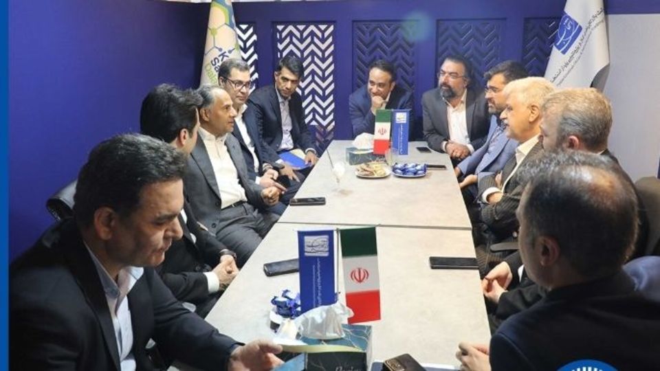 حمایت از صنعت پتروشیمی خطمشی ماندگار بانک تجارت حمایت از صنعت پتروشیمی خطمشی ماندگار بانک تجارت