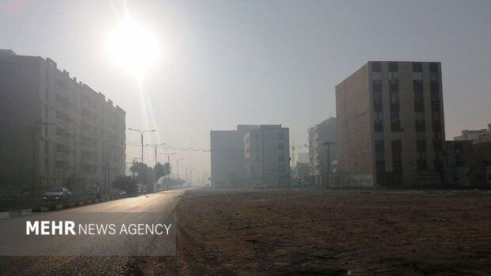 تداوم آتشسوزی در تالاب هورالعظیم؛ اهواز در محاصره دود و آلودگی تداوم آتشسوزی در تالاب هورالعظیم؛ اهواز در محاصره دود و آلودگی