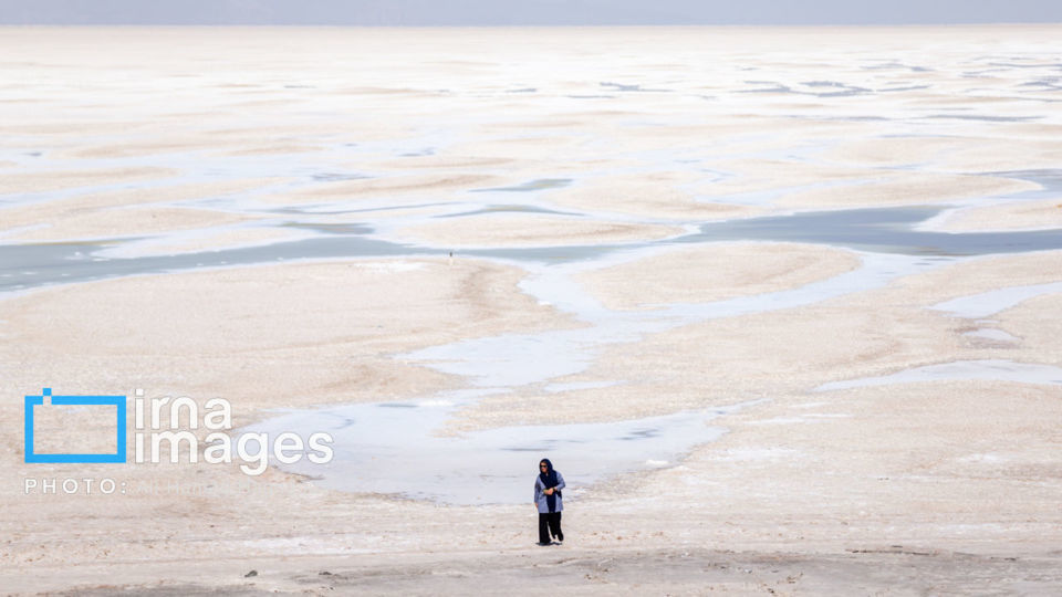 بی آبیِ دریاچه ارومیه بی آبیِ دریاچه ارومیه