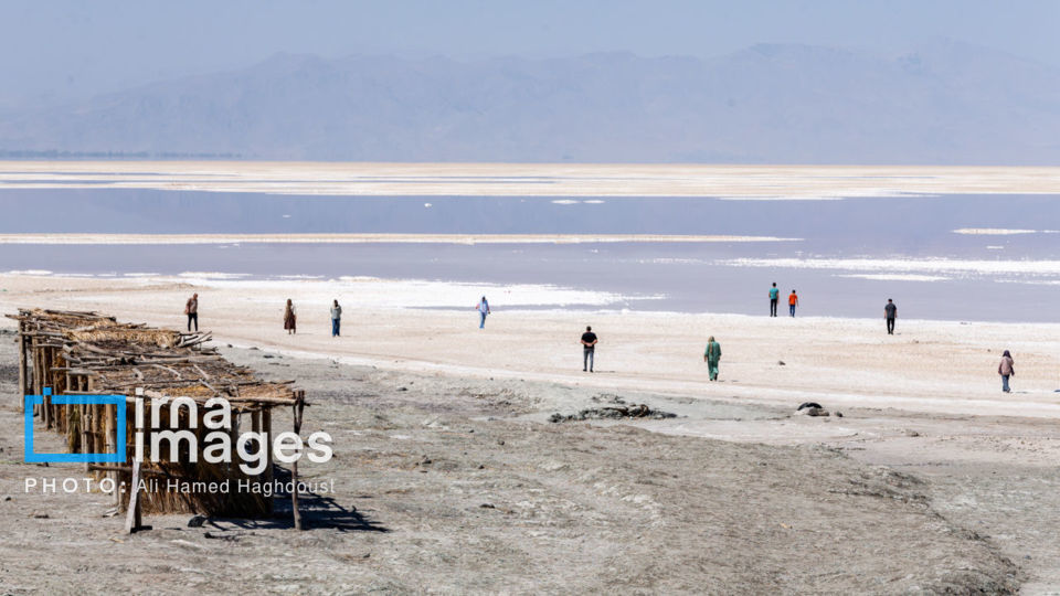 بی آبیِ دریاچه ارومیه بی آبیِ دریاچه ارومیه