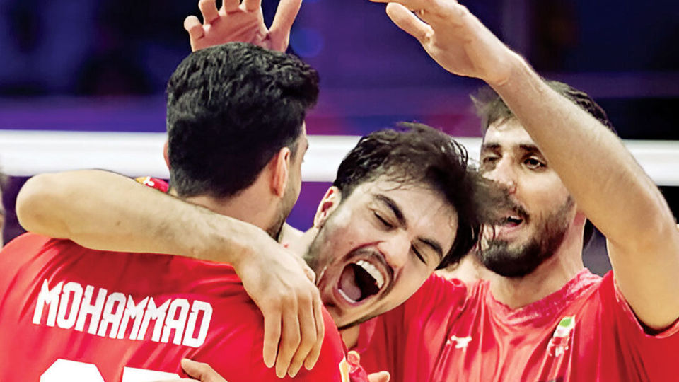 پیروزی شیرین بلندقامتان ایران در والیبال قهرمانی جهان ۲۰۲۵ | گام بلند والیبال ایران برای حضور در مرحله حذفی پیروزی شیرین بلندقامتان ایران در والیبال قهرمانی جهان ۲۰۲۵ | گام بلند والیبال ایران برای حضور در مرحله حذفی