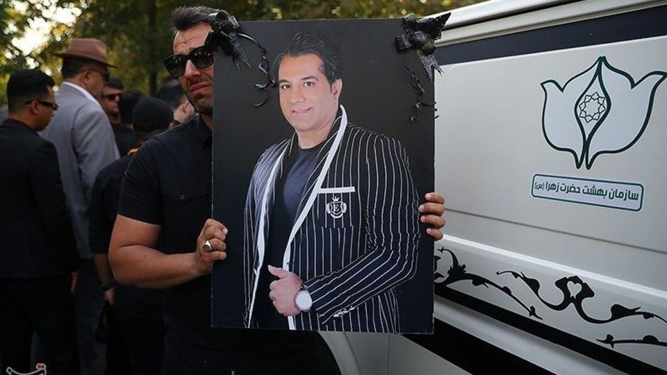 تشییع پیکر امید جهان