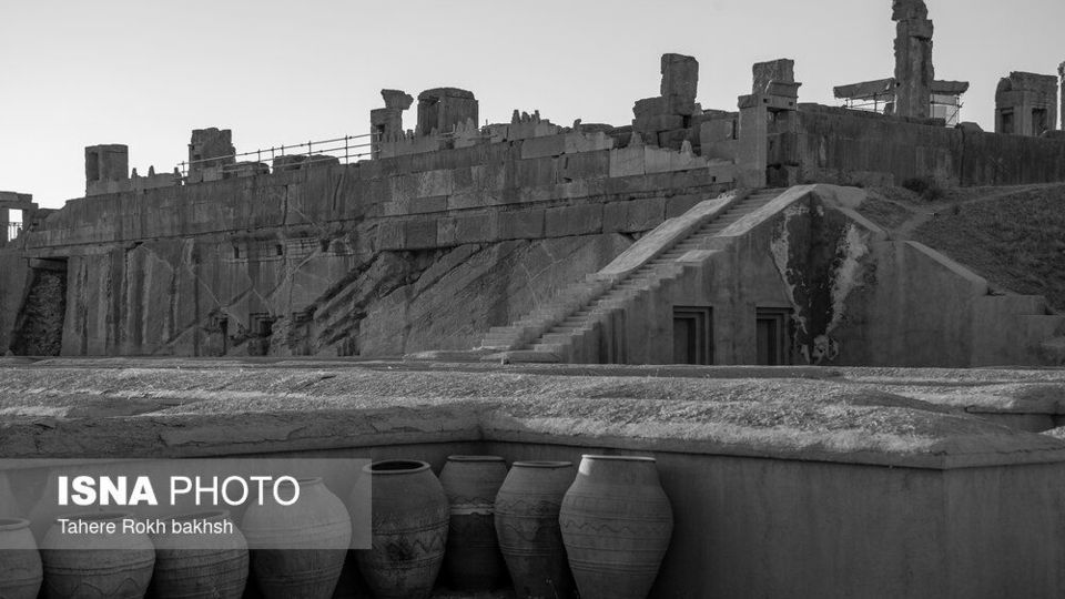 سیاه و سفید یک محوطه جهانی