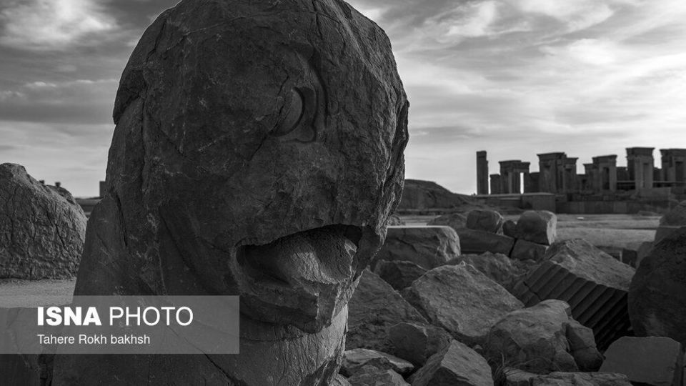 سیاه و سفید یک محوطه جهانی