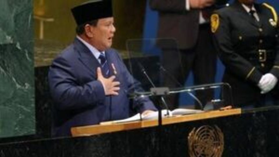 رئیس جمهور اندونزی: آمادهایم ۲۰ هزار نیرو در غزه مستقر کنیم رئیس جمهور اندونزی: آمادهایم ۲۰ هزار نیرو در غزه مستقر کنیم