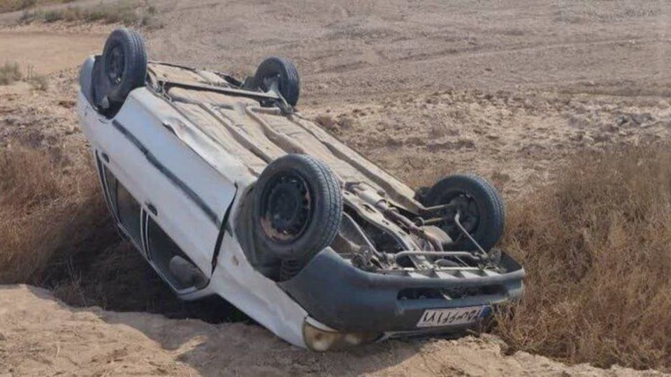 لطفی: واژگونی پراید در محور تربتجام منجر به مصدومیت ۵ نفر شد لطفی: واژگونی پراید در محور تربتجام منجر به مصدومیت ۵ نفر شد