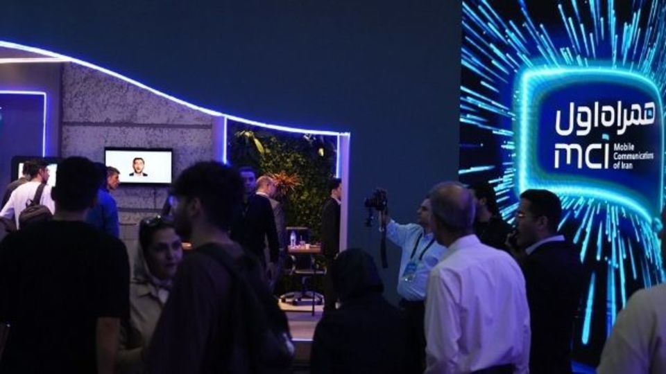 «دستیار هولوگرافیک» همراه اول در الکامپ ۱۴۰۴ معرفی شد «دستیار هولوگرافیک» همراه اول در الکامپ ۱۴۰۴ معرفی شد