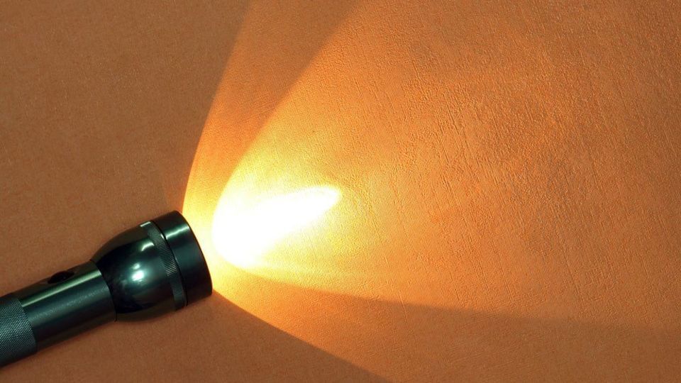 چراغقوهای که همه به آن نیاز دارند اما کمتر کسی سراغش میرود چراغقوهای که همه به آن نیاز دارند اما کمتر کسی سراغش میرود