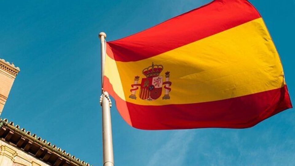 اسپانیا عبور هواپیماها و کشتیهای آمریکایی حامل سلاح به اسرائیل را ممنوع کرد اسپانیا عبور هواپیماها و کشتیهای آمریکایی حامل سلاح به اسرائیل را ممنوع کرد