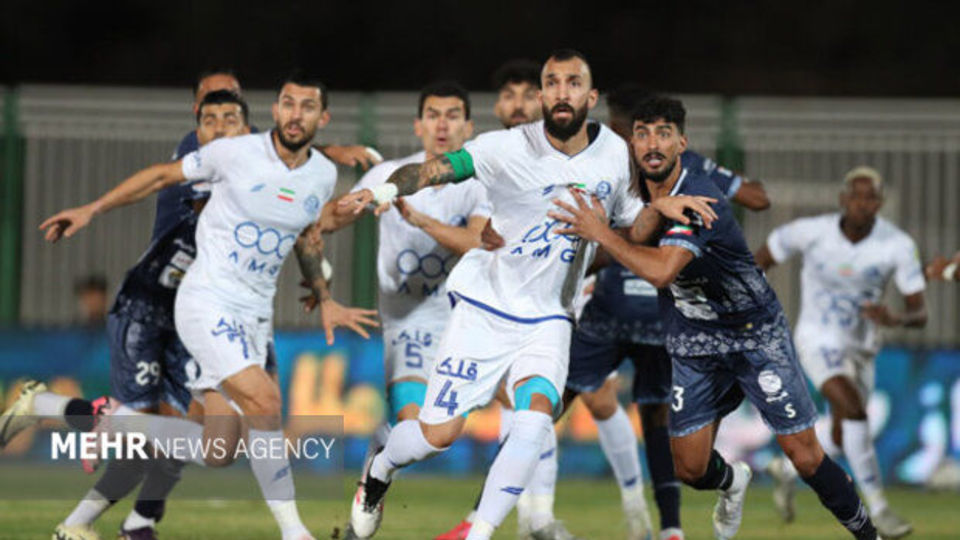 استقلال با همباری «مسی» از شکست گریخت/ وضعیت آبیها قرمزتر از همیشه! استقلال با همباری «مسی» از شکست گریخت/ وضعیت آبیها قرمزتر از همیشه!