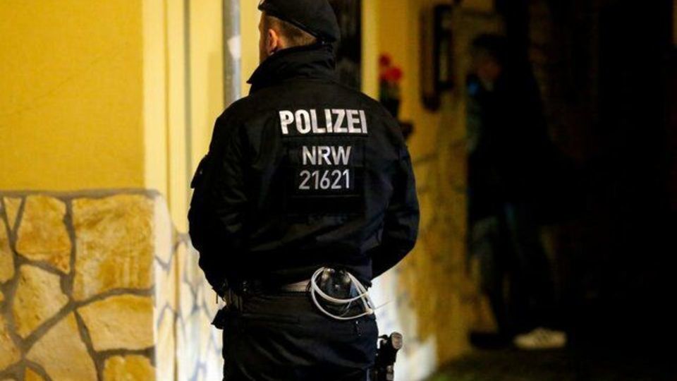 انفجار در شمال ایتالیا جان ۳ افسر پلیس را گرفت انفجار در شمال ایتالیا جان ۳ افسر پلیس را گرفت