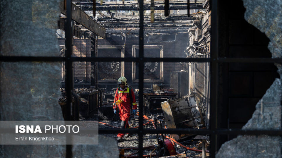 آتش‌سوزی یک رستوران در شهرک غرب