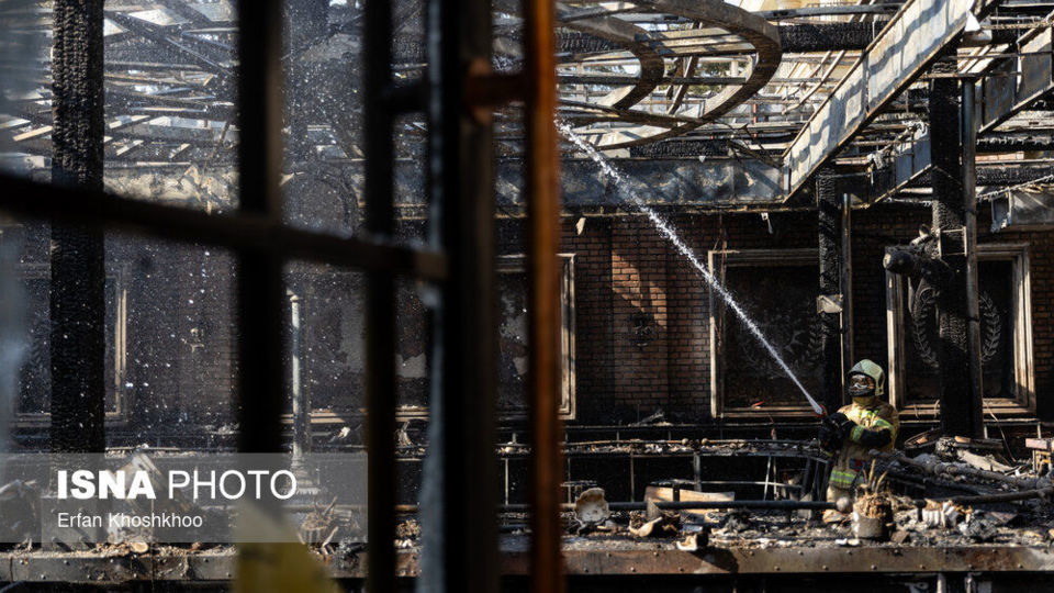 آتش‌سوزی یک رستوران در شهرک غرب