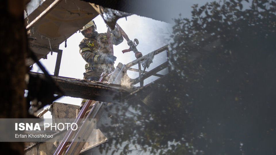 آتش‌سوزی یک رستوران در شهرک غرب